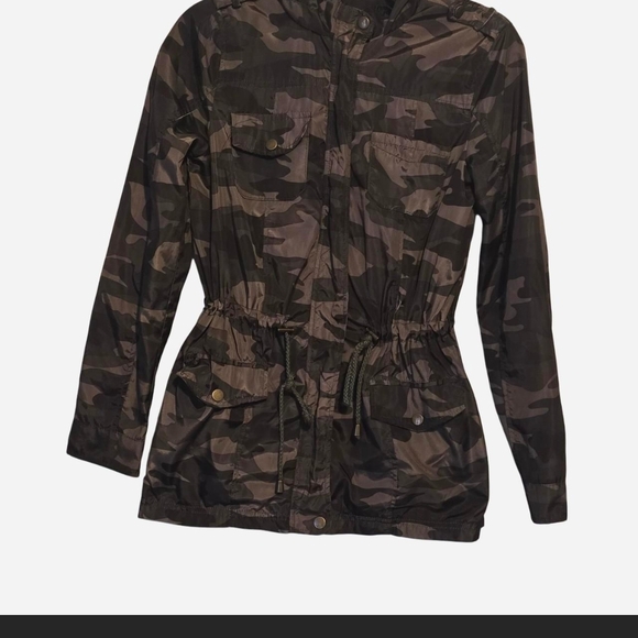 New Look Green Camouflage Utility Jacket - Picture 3 of 4